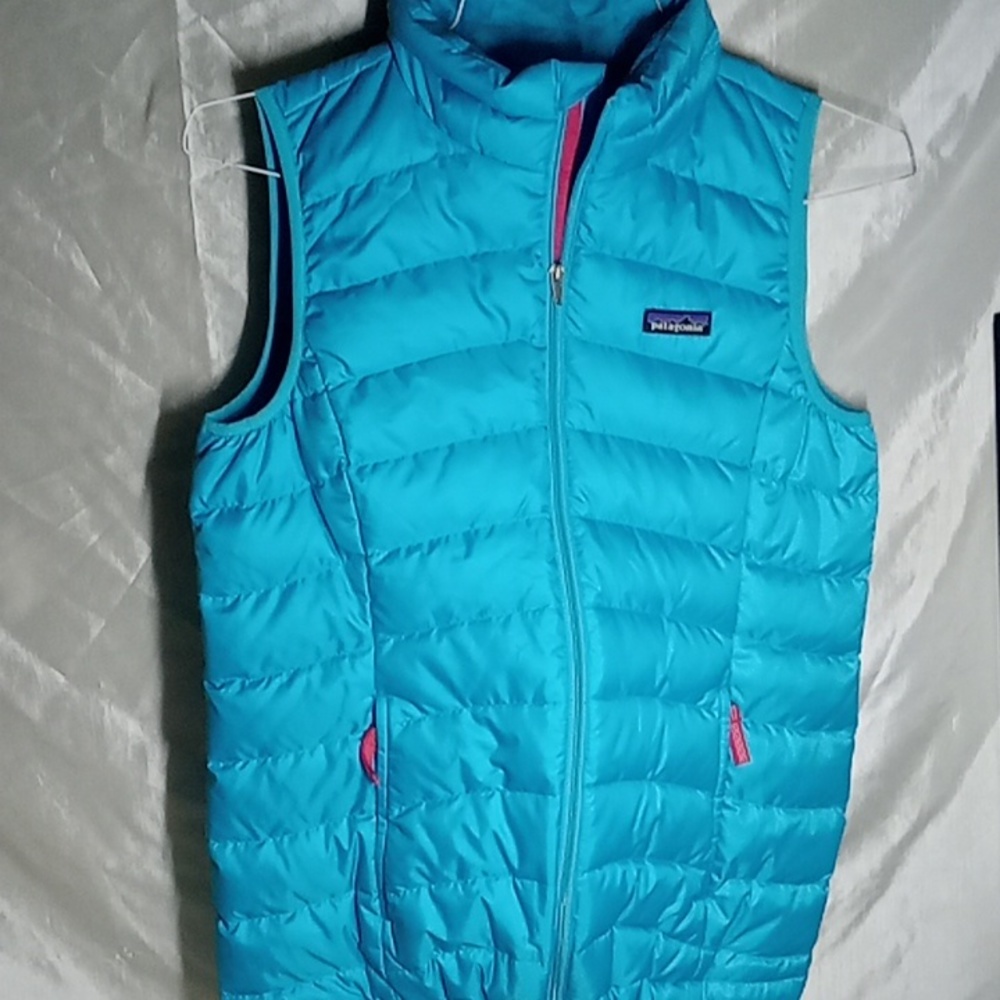 Patagonia Girls XL Blue Puffer Vest